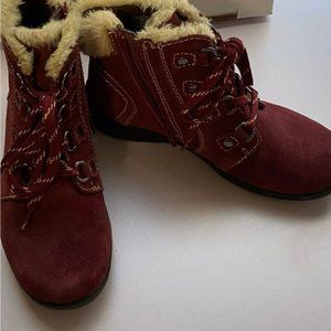 Earth Origins Burgandy 6.5 M Ankle Boots Worn